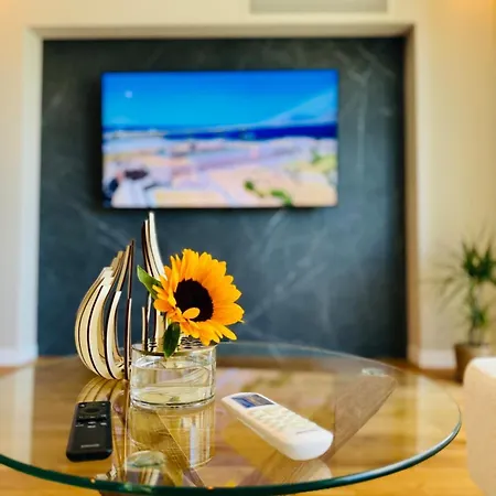 Luxury In One Cotroceni Park Апартаменти Бухарест