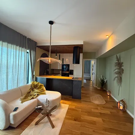 Luxury In One Cotroceni Park 公寓 *