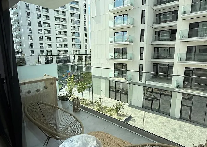 Luxury In One Cotroceni Park Bucharest